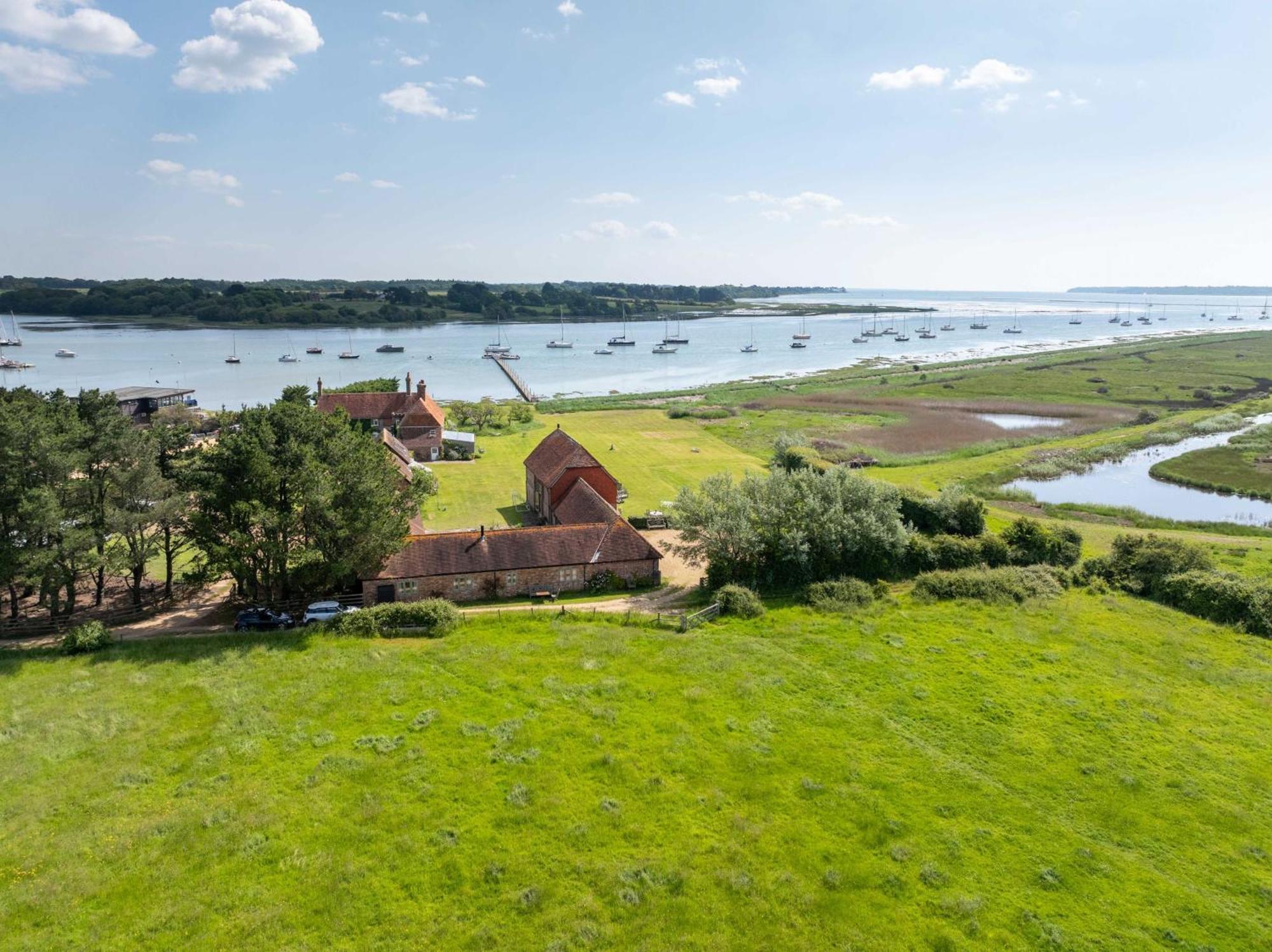 Gins Barn Villa Southampton Exterior photo