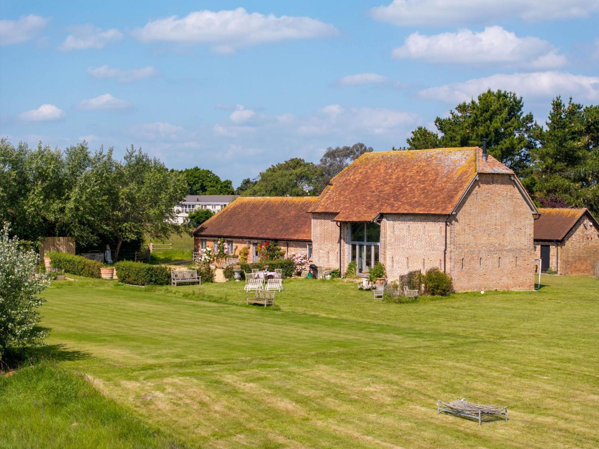 Gins Barn Villa Southampton Exterior photo